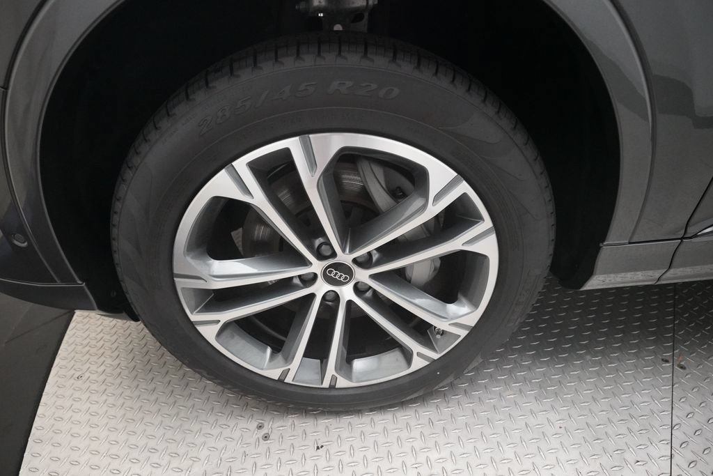 New 2026 Audi Q7 2.0T Premium AWD/4WD image 28