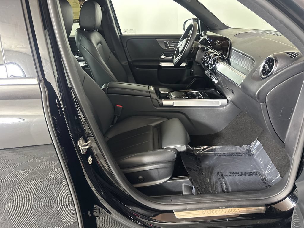 Used 2023 Mercedes-Benz GLB 250 image 14