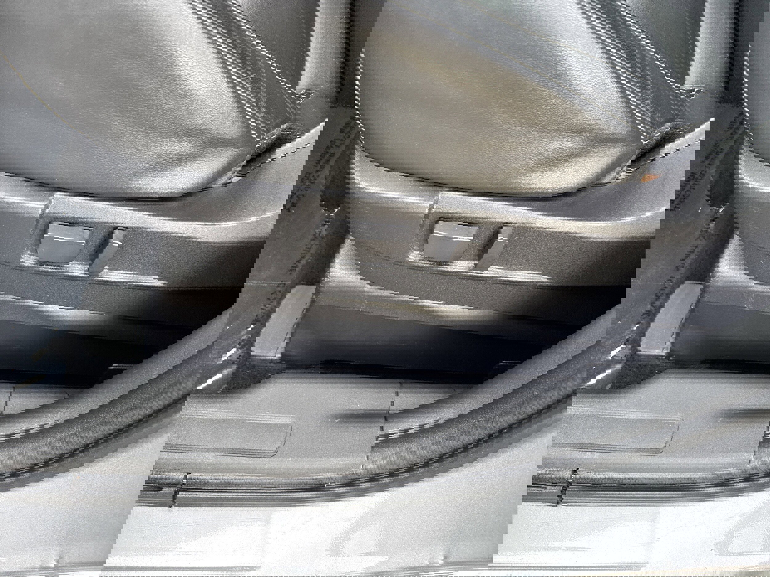 Used 2018 Mitsubishi Outlander SEL image 5