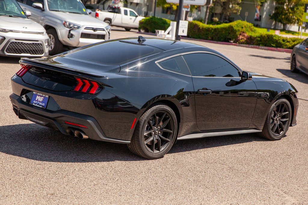 Used 2024 Ford Mustang GT Premium image 5