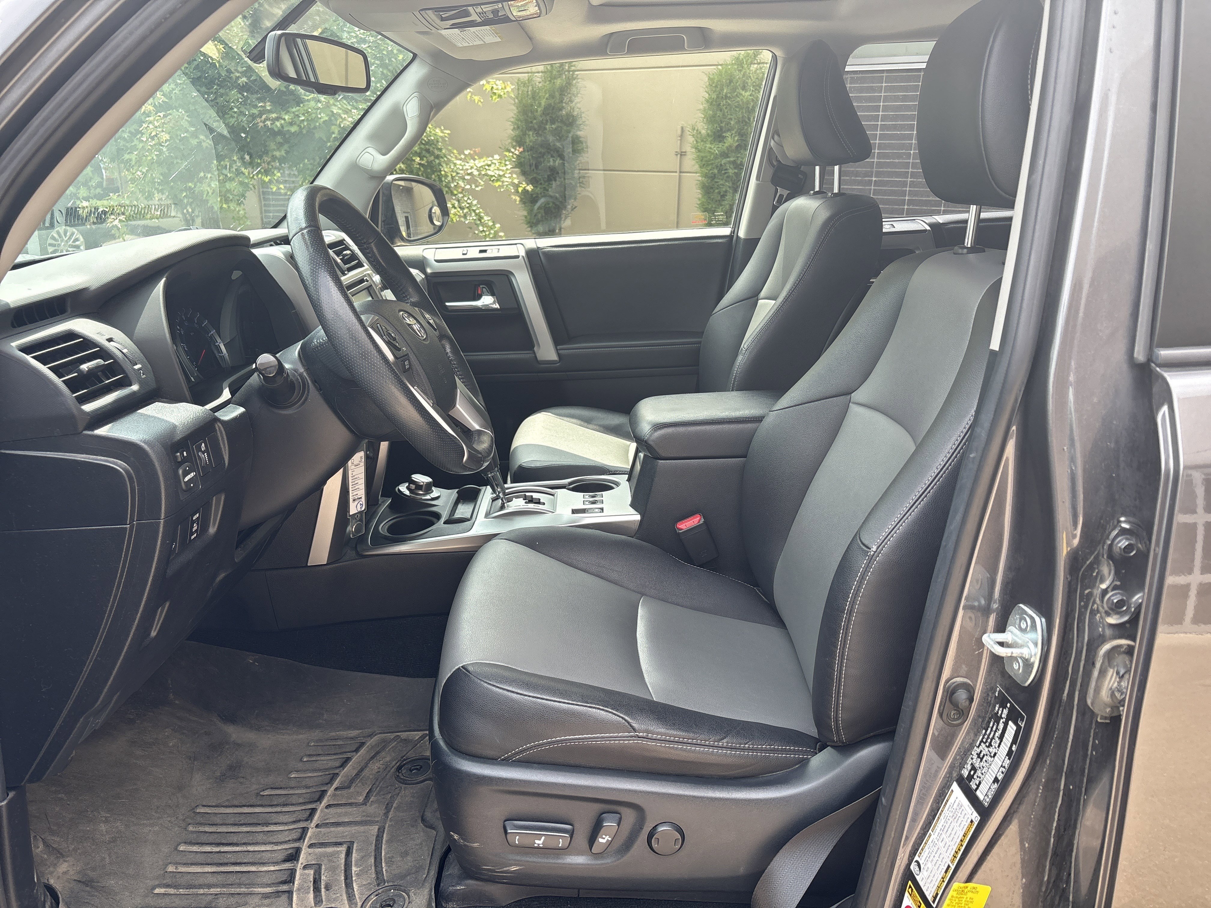 Used 2015 Toyota 4Runner SR5 Premium AWD/4WD image 16