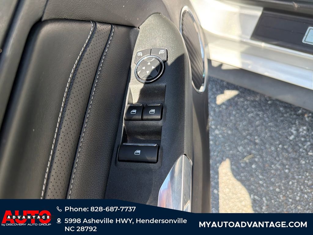 Used 2019 Ford Mustang Premium w/ Equipment Group 201A RWD image 10