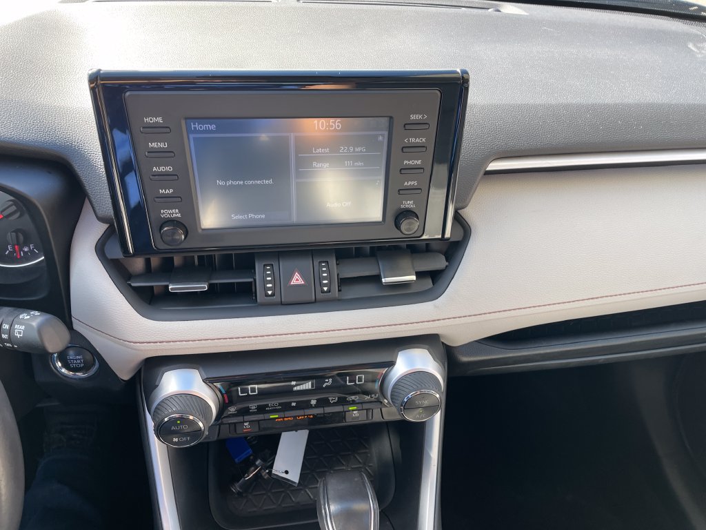 Used 2019 Toyota RAV4 XLE Premium AWD/4WD image 18