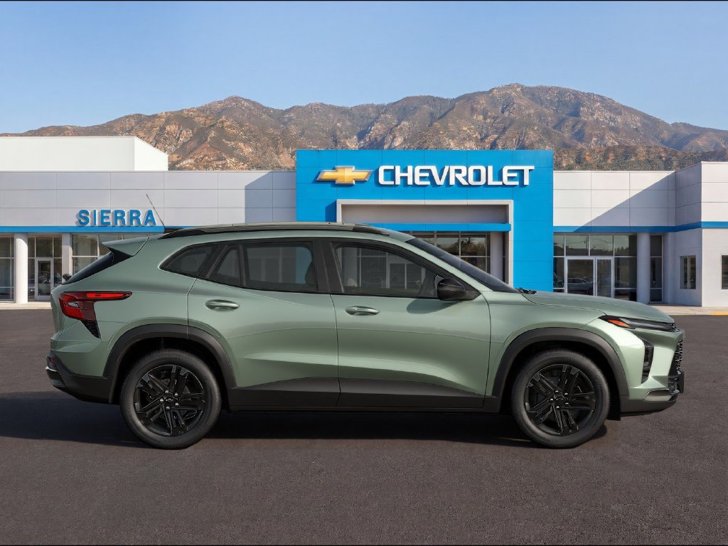New 2026 Chevrolet Trax ACTIV w/ Driver Confidence Package FWD image 3