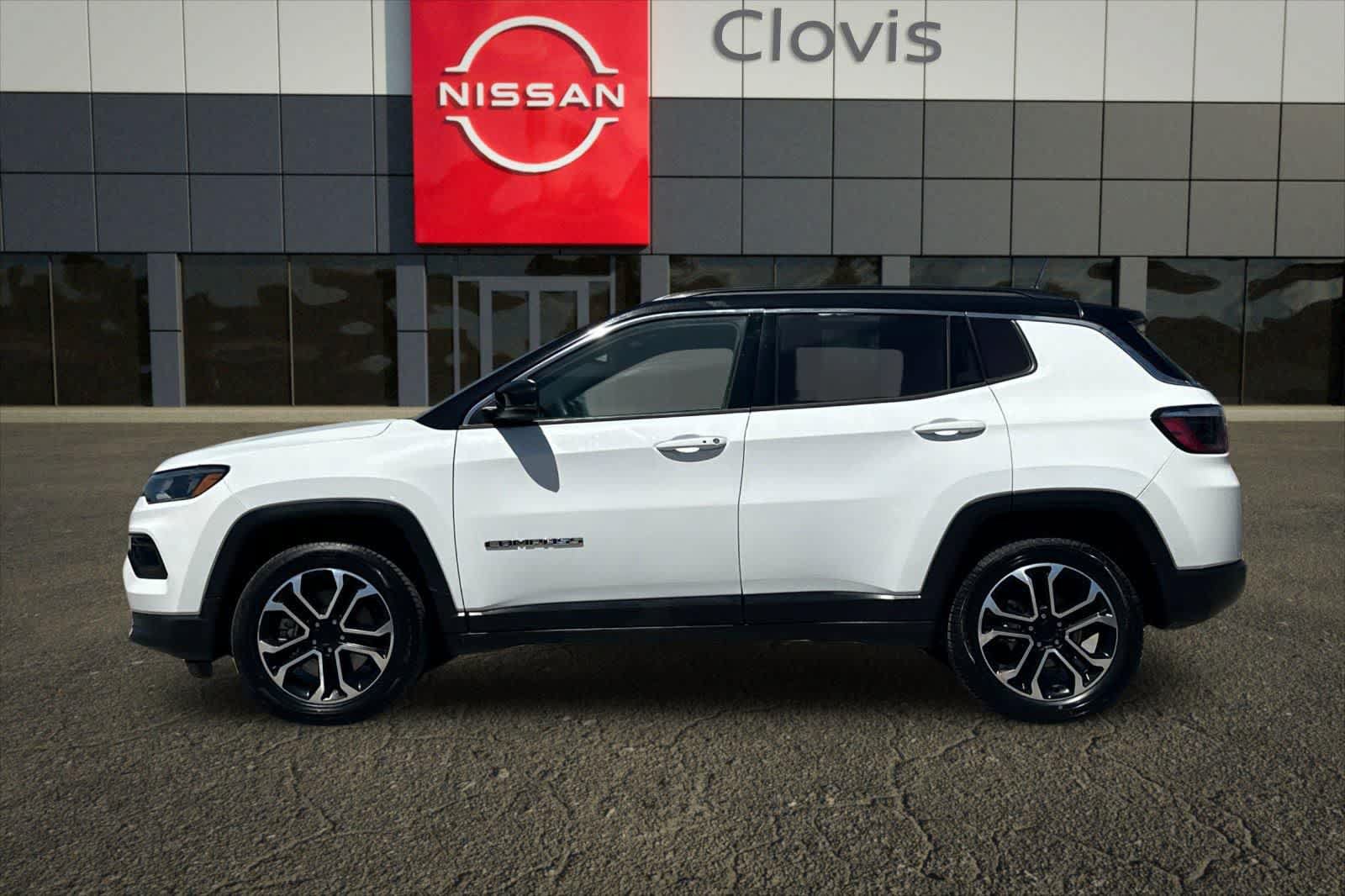 Used 2024 Jeep Compass Limited AWD/4WD image 6