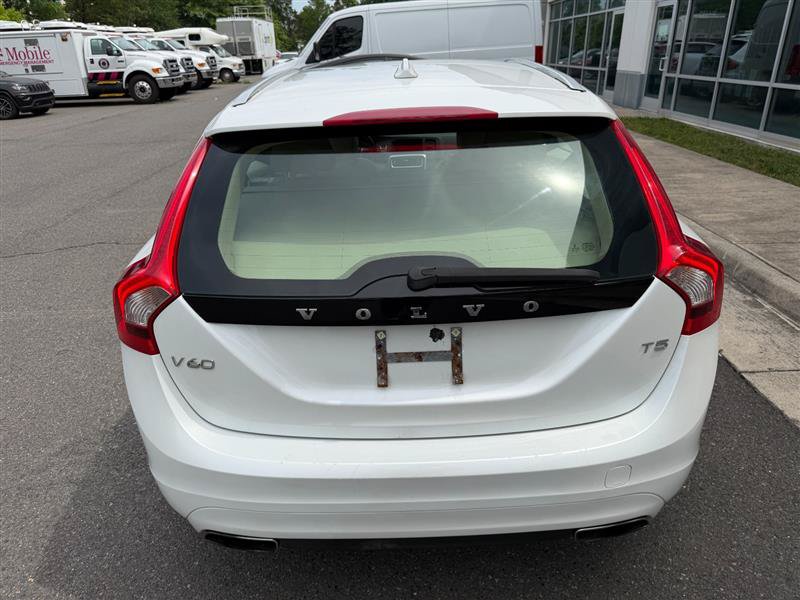 Used 2015 Volvo V60 T5 Premier FWD image 15