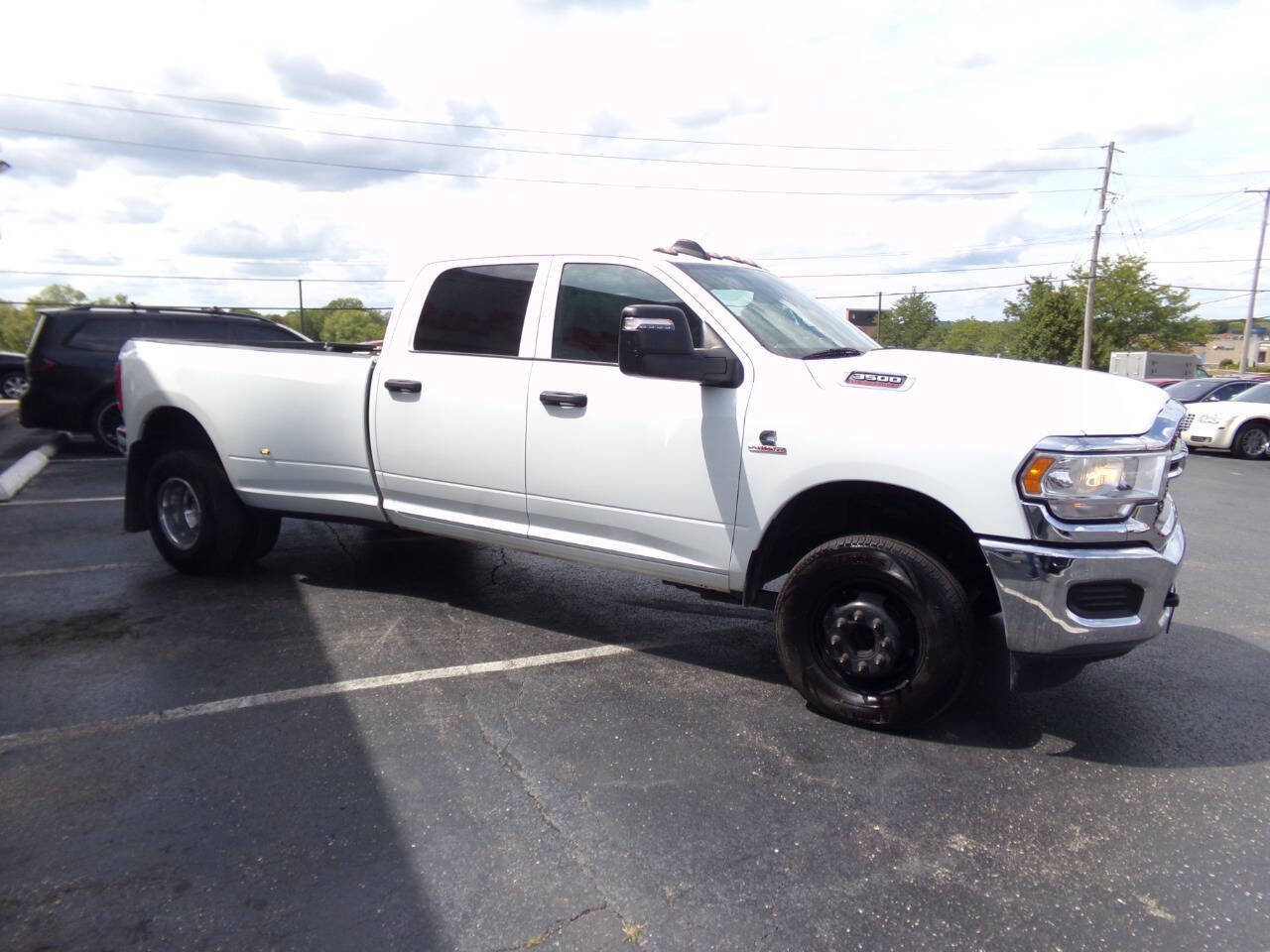 Used 2023 RAM 3500 Tradesman image 4