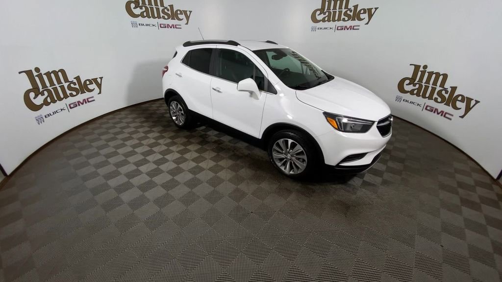 Used 2020 Buick Encore Preferred FWD image 2