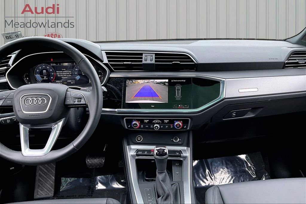 Used 2025 Audi Q3 2.0T Premium w/ Convenience Package image 9