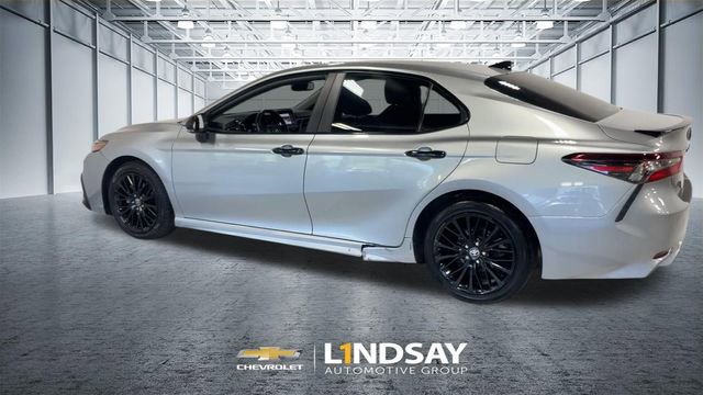 Used 2021 Toyota Camry SE w/ Convenience Package FWD image 7