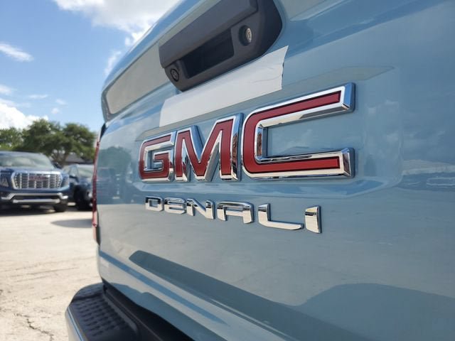 New 2026 GMC Canyon Denali AWD/4WD image 7