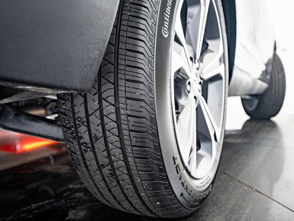 Certified 2025 Acura RDX w/ Technology Package image 42