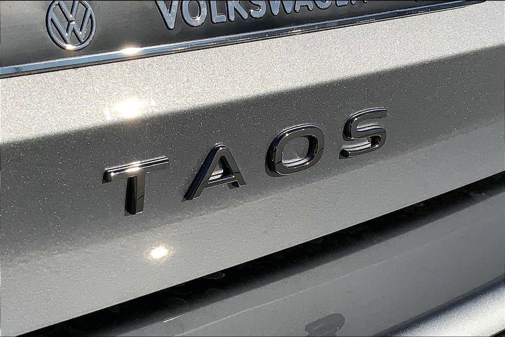 New 2026 Volkswagen Taos SEL AWD/4WD image 9