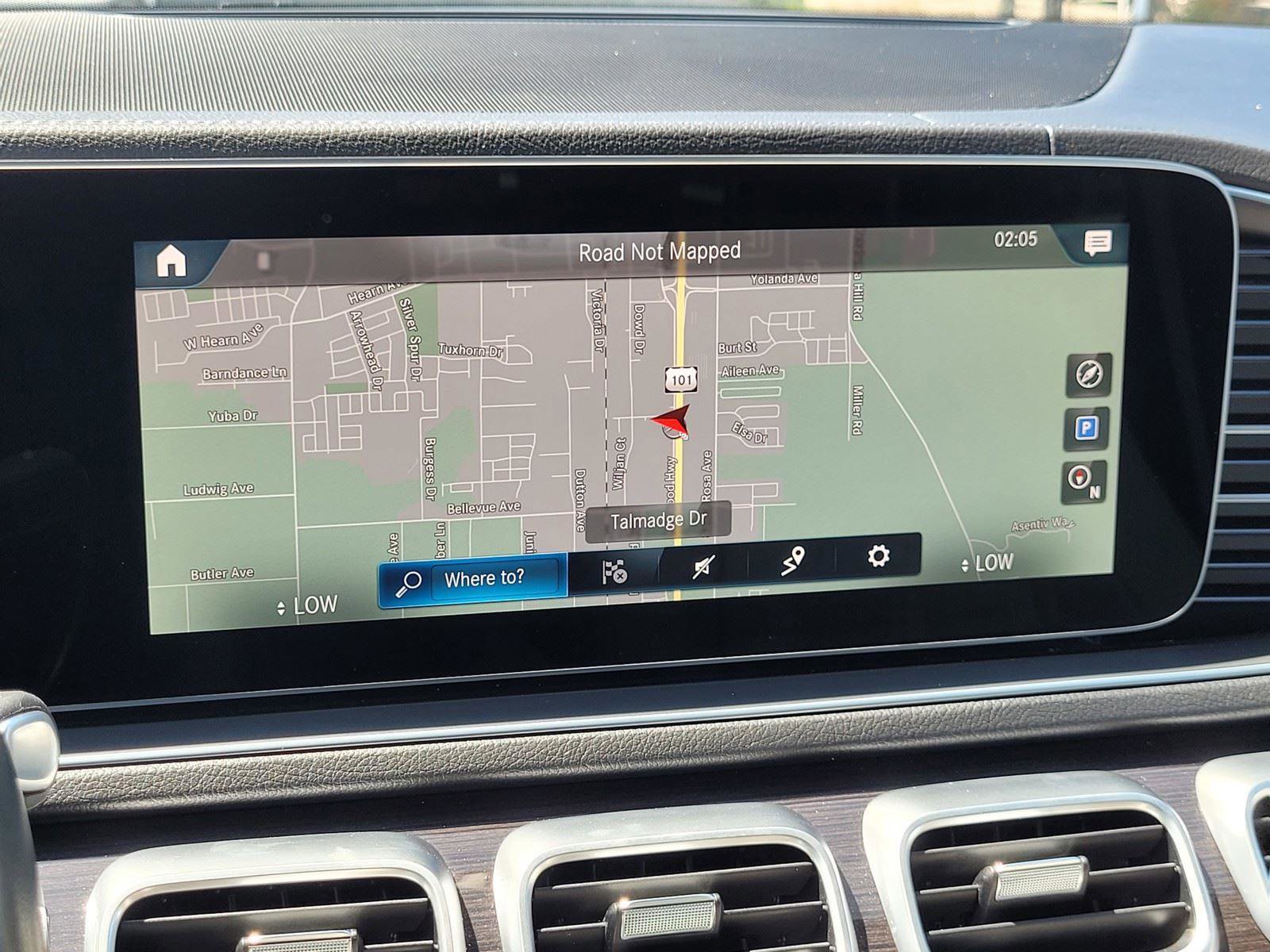 Used 2023 Mercedes-Benz GLS 450 4MATIC image 14