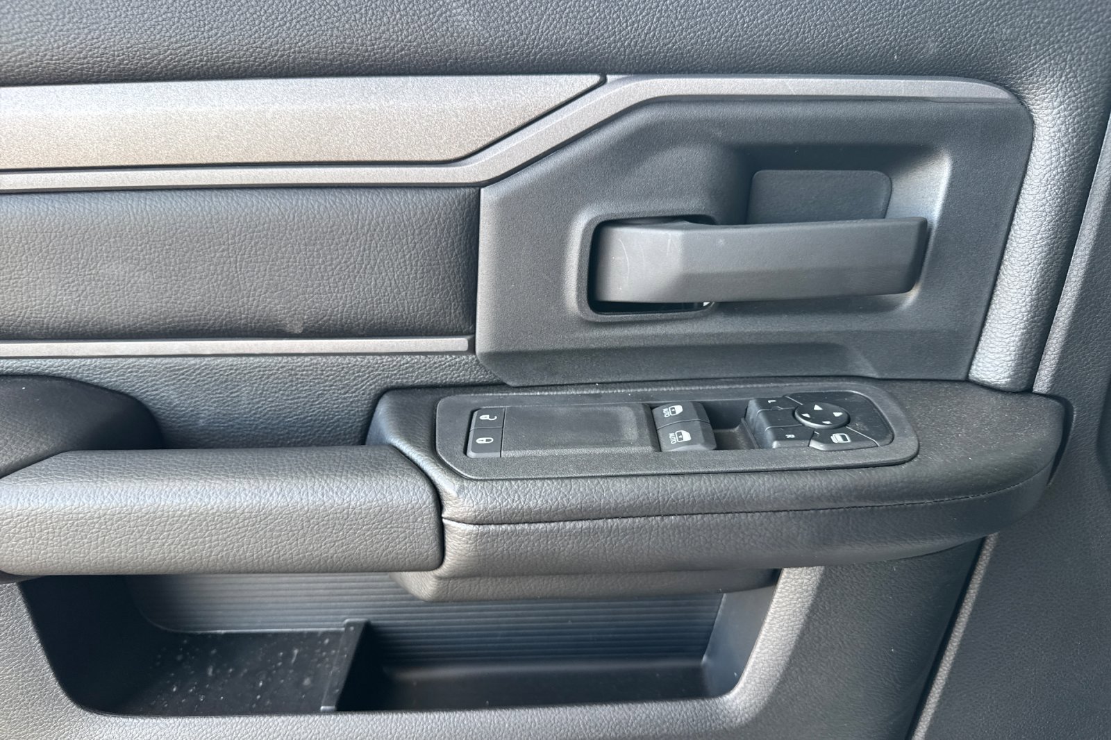 New 2026 RAM 5500 Tradesman w/ Chrome Appearance Group image 10