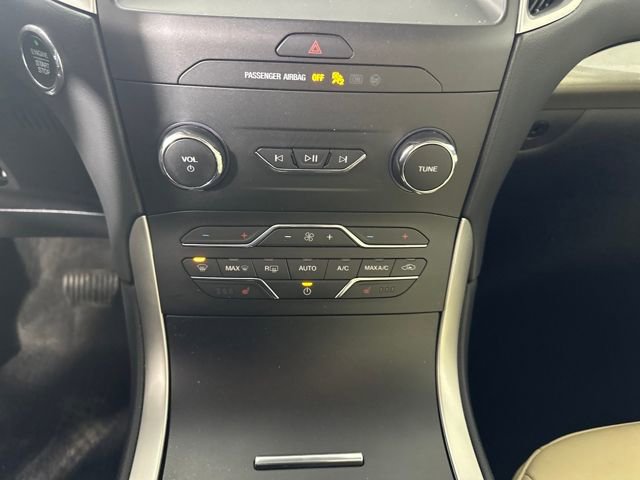 Used 2019 Ford Edge SEL w/ Equipment Group 201A image 23