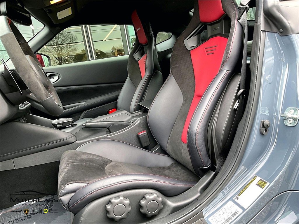 Used 2025 Nissan Z NISMO w/ Floor Mat Package image 20