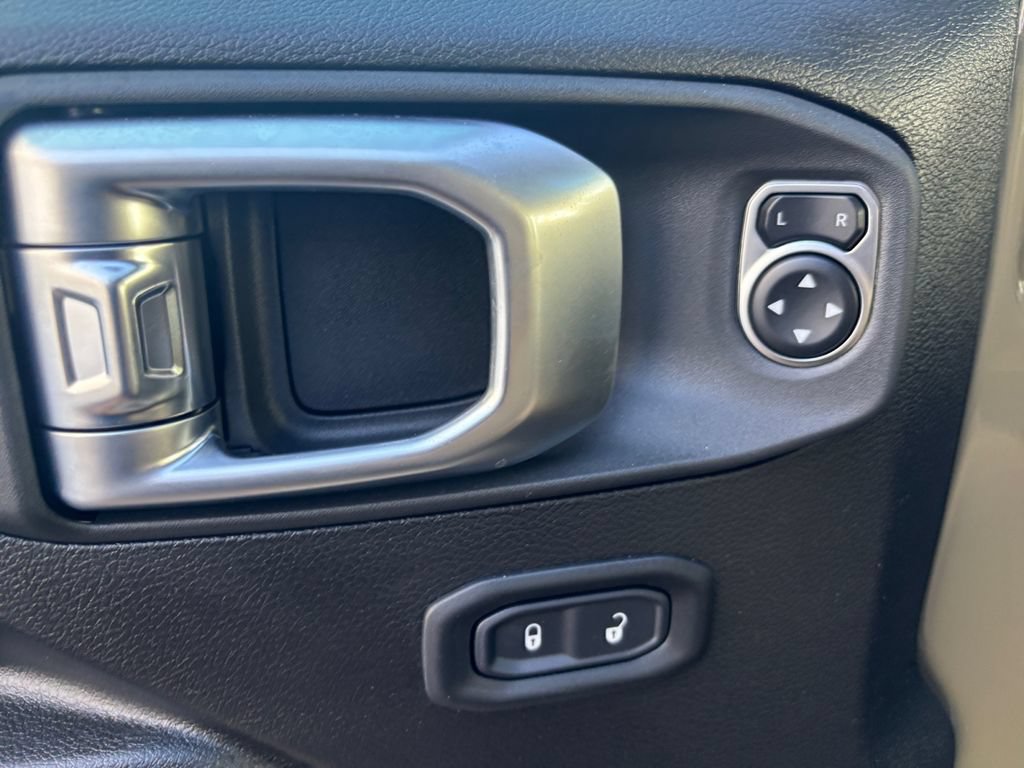New 2026 Jeep Gladiator Willys AWD/4WD image 17
