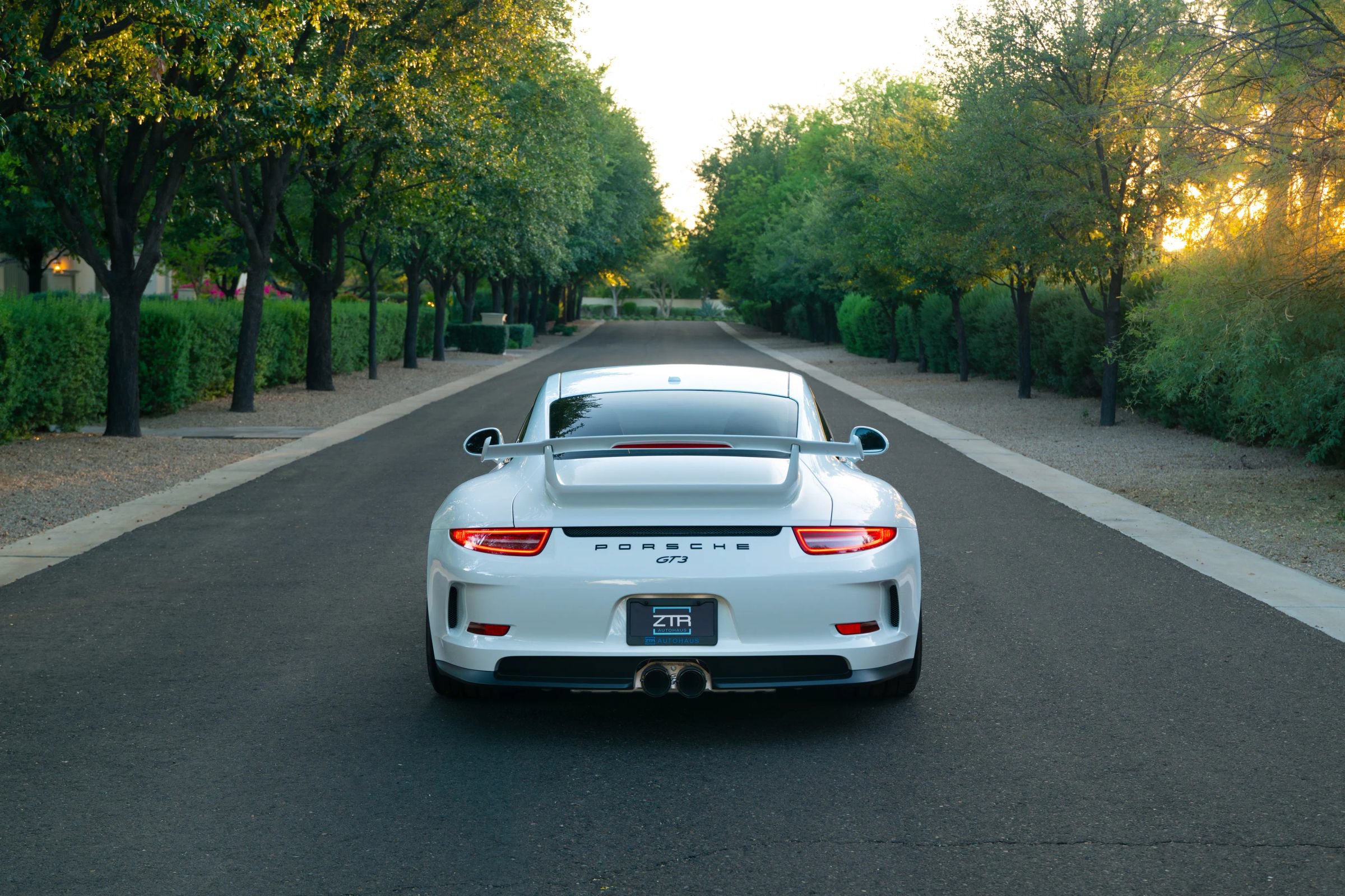 Used 2015 Porsche 911 GT3 RWD image 8