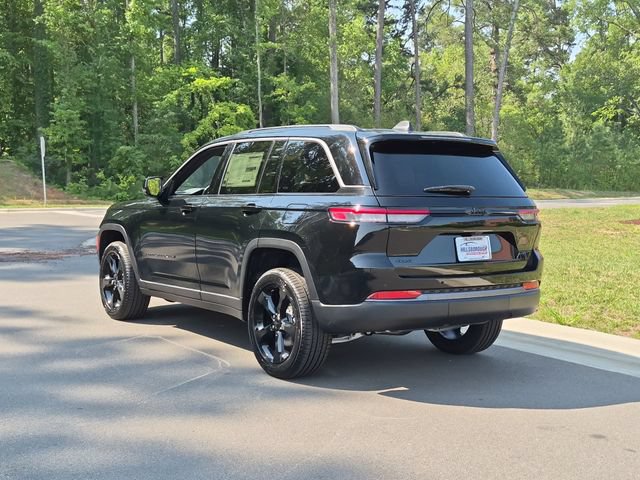 New 2026 Jeep Grand Cherokee Limited w/ Limited Altitude Package AWD/4WD image 11