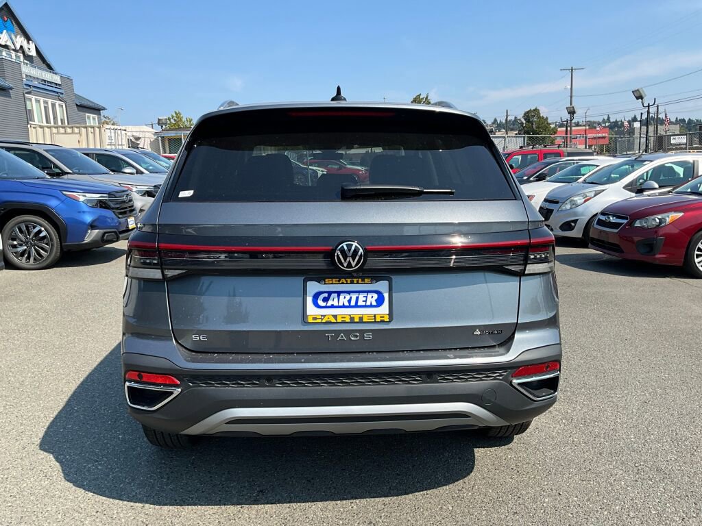 New 2025 Volkswagen Taos SE image 6
