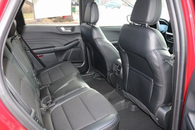 Used 2024 Ford Escape SE image 14