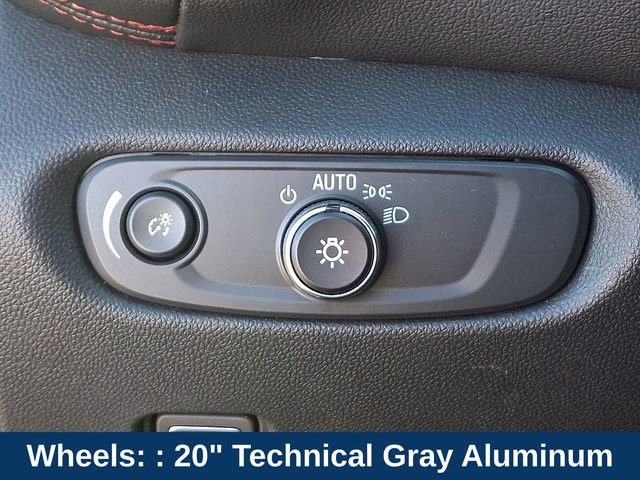 Used 2025 Chevrolet Blazer RS image 9