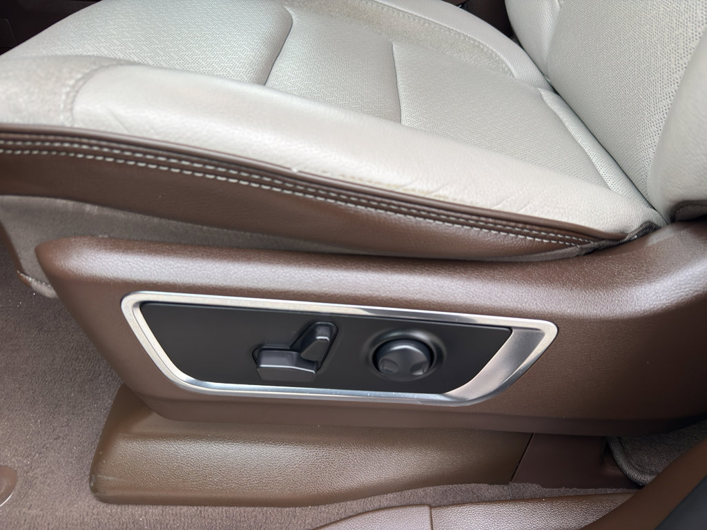 Used 2025 RAM 1500 Laramie w/ Bed Utility Group image 15