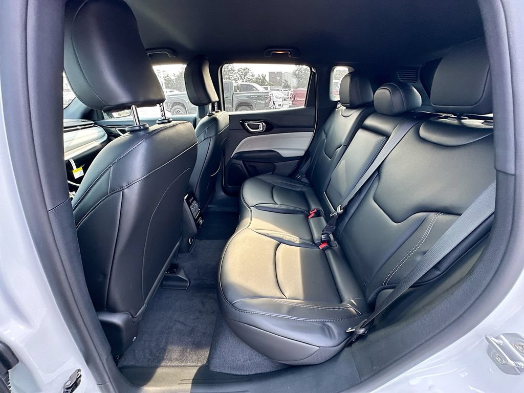 New 2026 Jeep Compass Limited AWD/4WD image 30