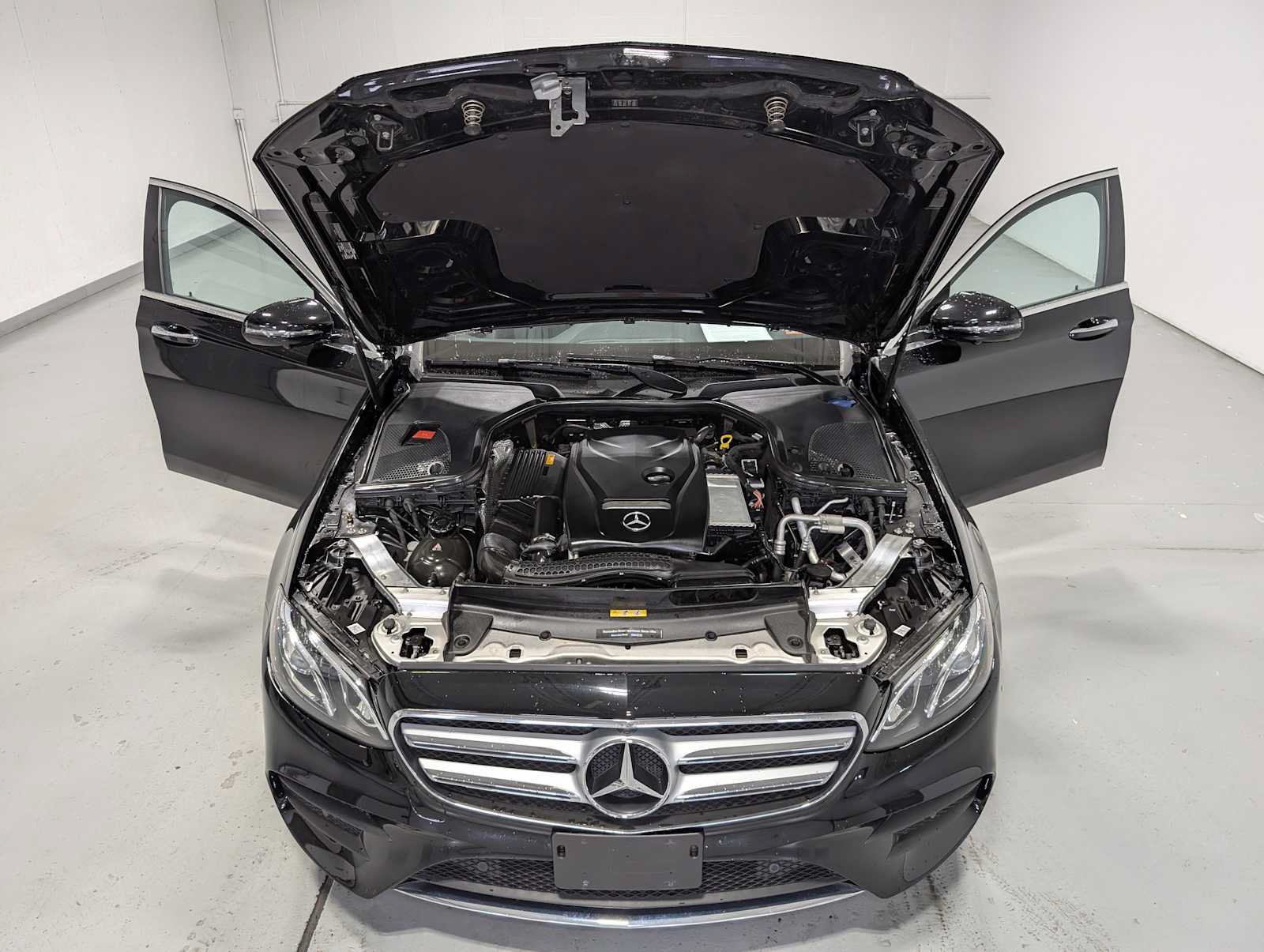 Certified 2019 Mercedes-Benz E 300 4MATIC image 13