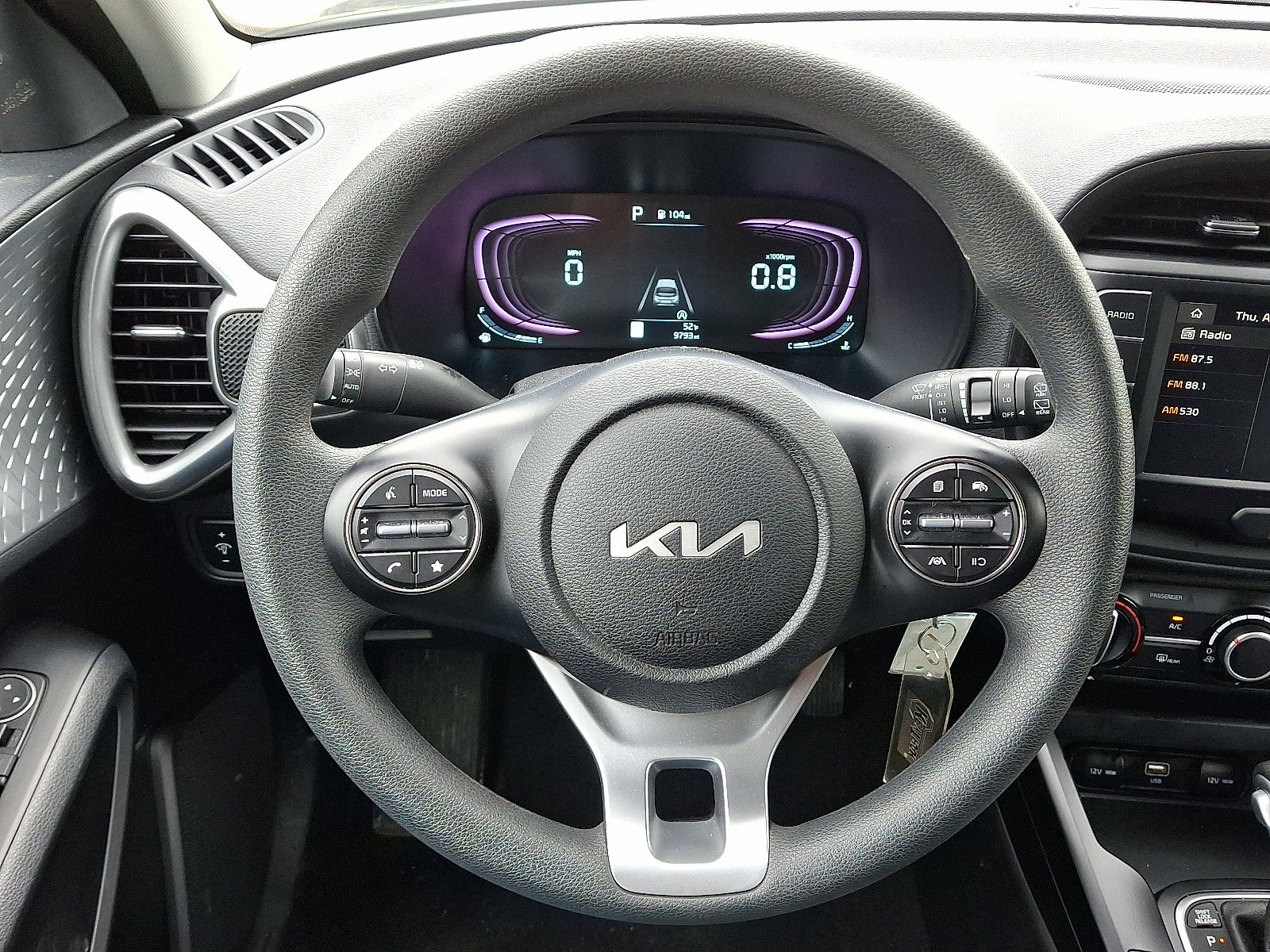 Used 2025 Kia Soul LX FWD image 19