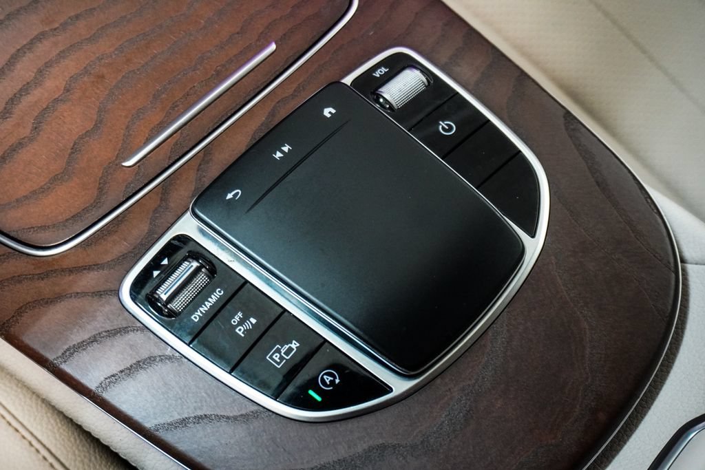 Used 2022 Mercedes-Benz E 350 4MATIC Sedan image 26