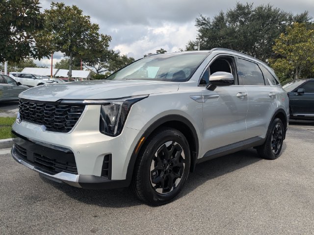New 2026 Kia Sorento S FWD image 2