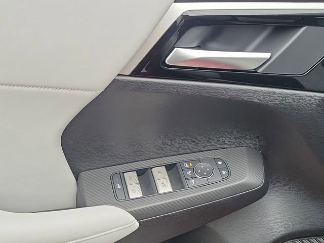 New 2026 Mitsubishi Outlander SE image 23