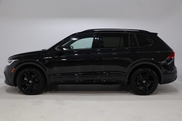 Used 2023 Volkswagen Tiguan SE R-Line FWD image 4