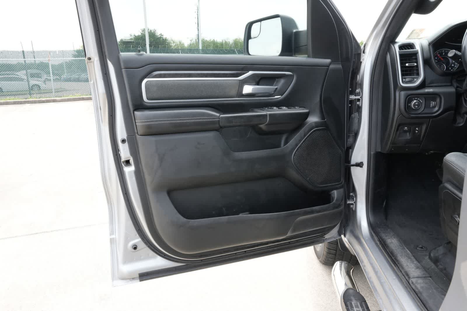 Used 2022 RAM 1500 Lone Star AWD/4WD image 18