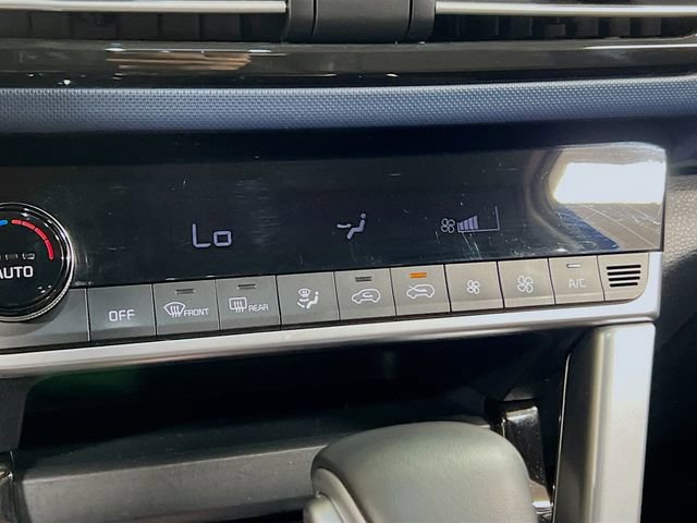 Certified 2023 Kia Seltos S w/ Navigation Package image 16