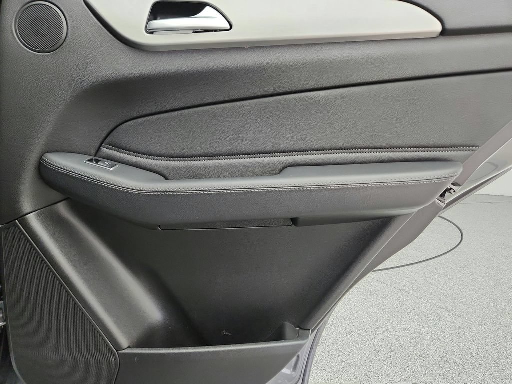 Used 2019 Mercedes-Benz GLE 43 AMG 4MATIC w/ Night Package image 36