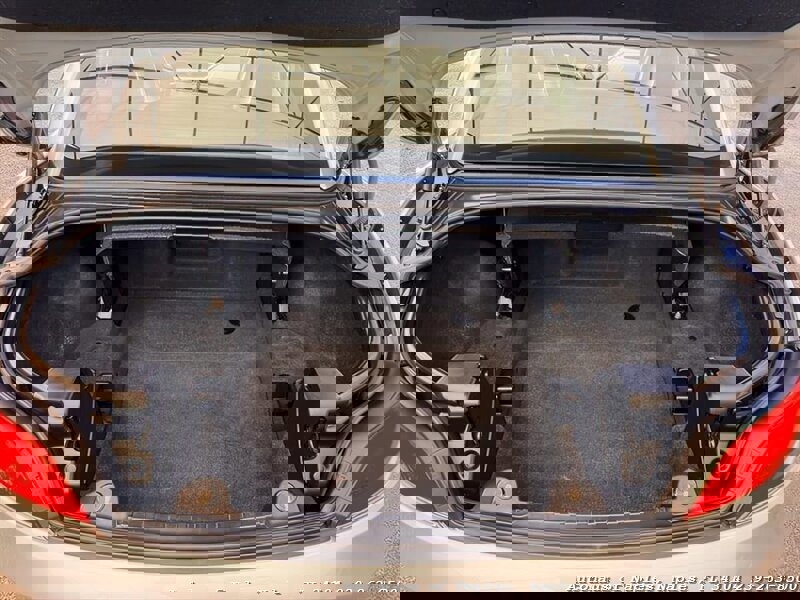 Used 2011 BMW Z4 sDrive30i w/ Premium Pkg image 27