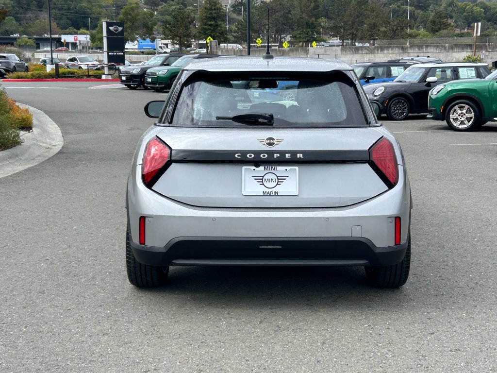New 2027 MINI Cooper 4-Door Hardtop FWD image 4