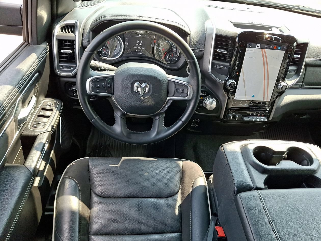 Used 2023 RAM 1500 Laramie AWD/4WD image 9