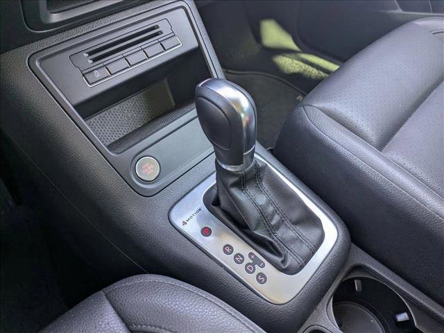 Used 2014 Volkswagen Tiguan SE image 12