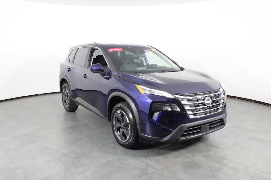 Certified 2025 Nissan Rogue SV FWD image 5