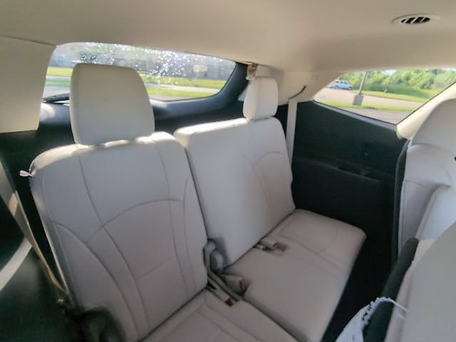 Used 2025 Buick Enclave Preferred w/ Power Package FWD image 5