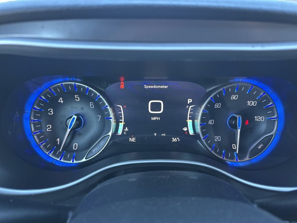 New 2026 Chrysler Pacifica Select AWD/4WD image 22