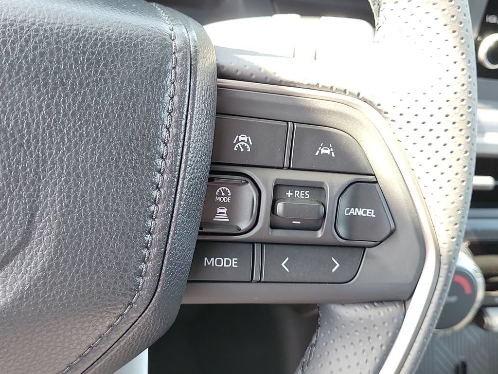 New 2026 Toyota 4Runner SR5 AWD/4WD image 10