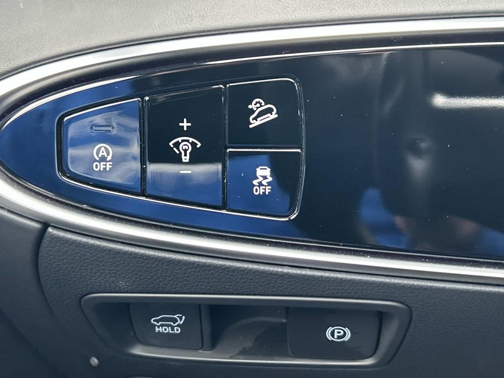 Used 2025 Genesis GV70 3.5T Sport image 31