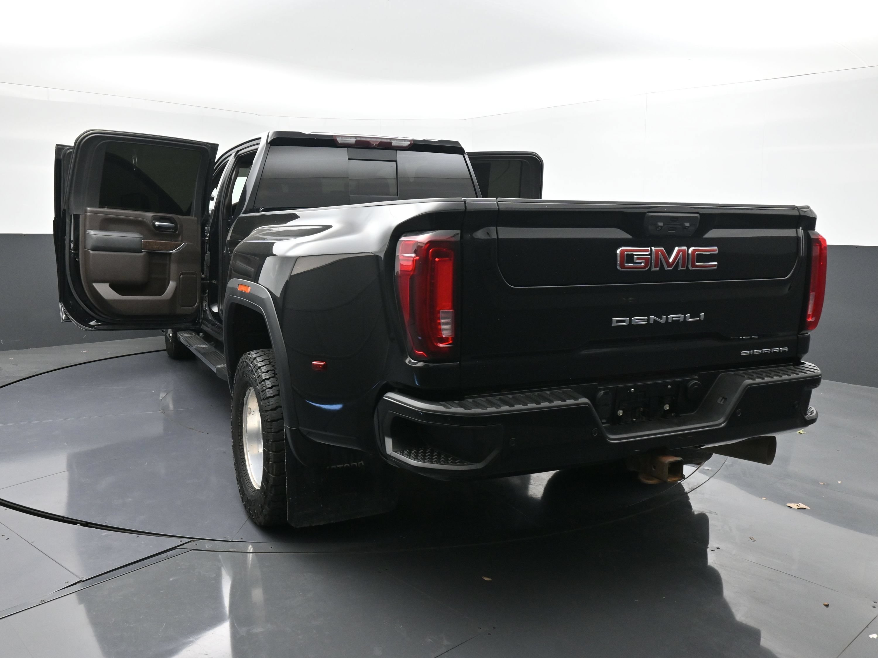 Used 2021 GMC Sierra 3500 Denali AWD/4WD image 44