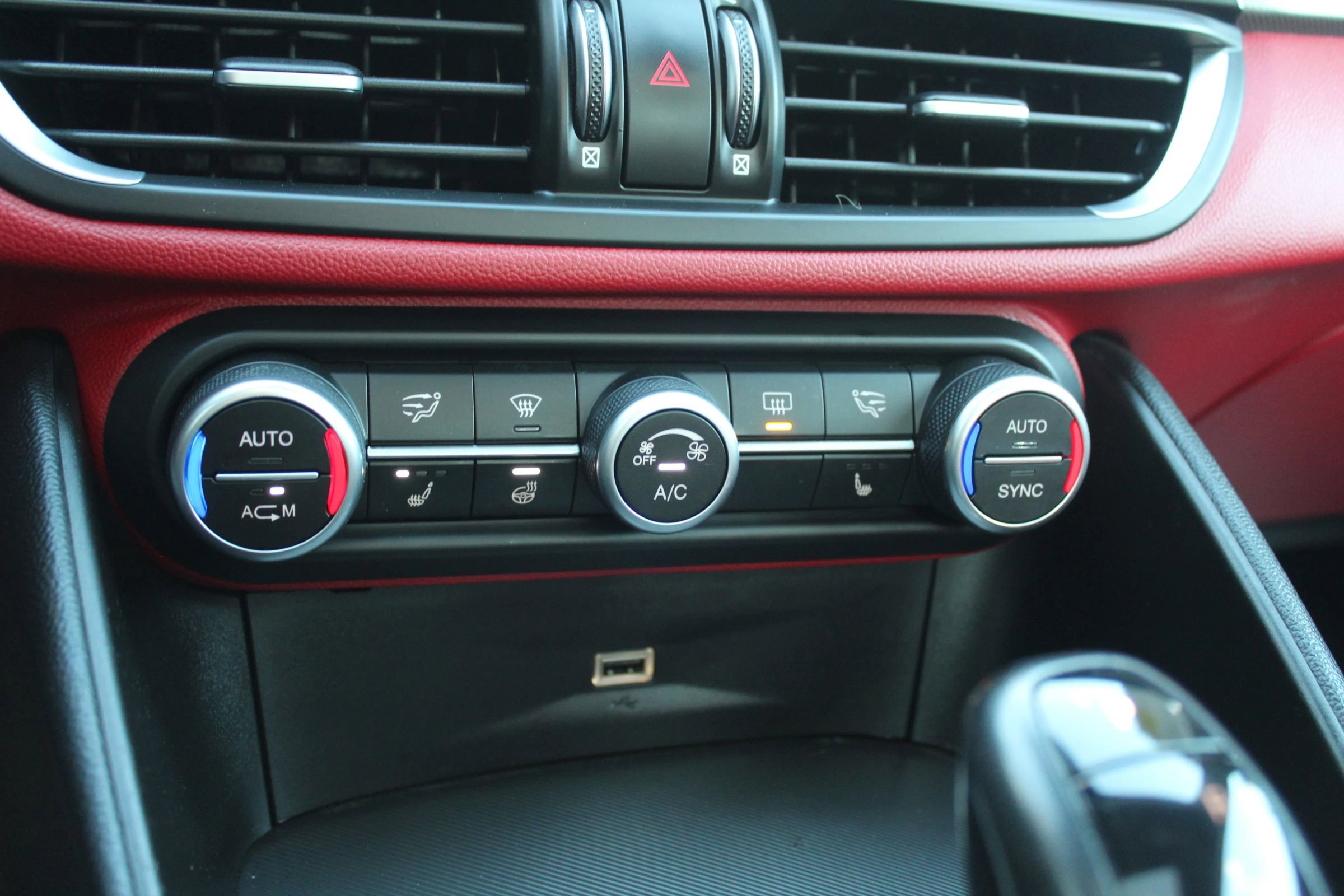 Used 2019 Alfa Romeo Giulia Ti Sport w/ Quick Order Package 22S Sport image 32