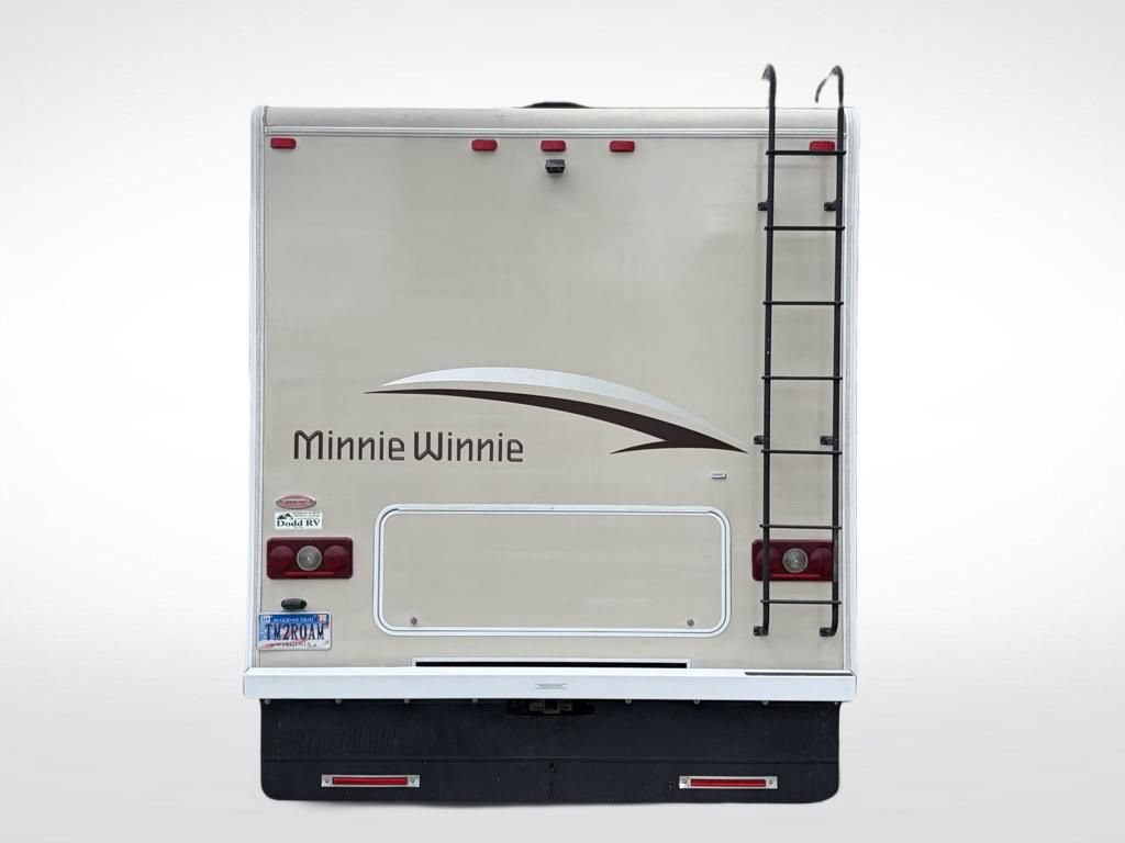 Used 2014 Ford E-450 and Econoline 450 Super Duty w/ Motorhome Prep Package RWD image 5